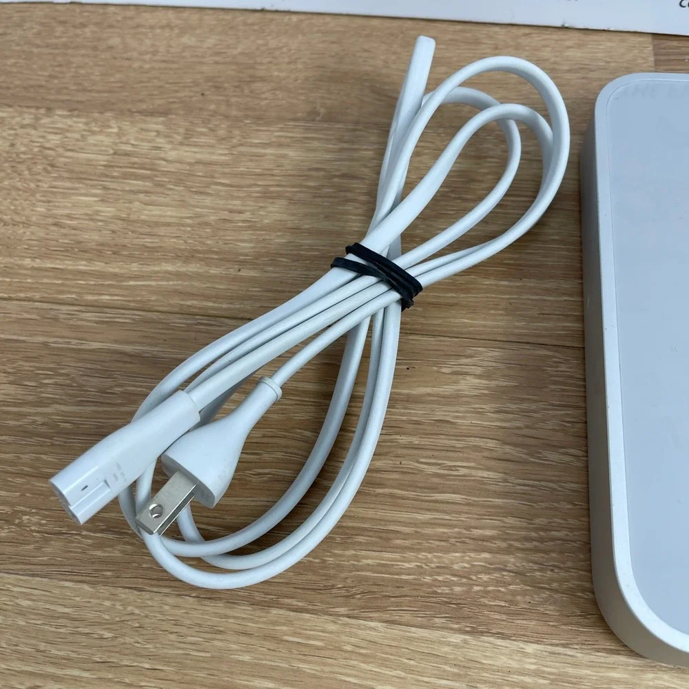 Apple TV 1st Generation A1218 Silver Media Player 2007 Model YM8101FRWH7
